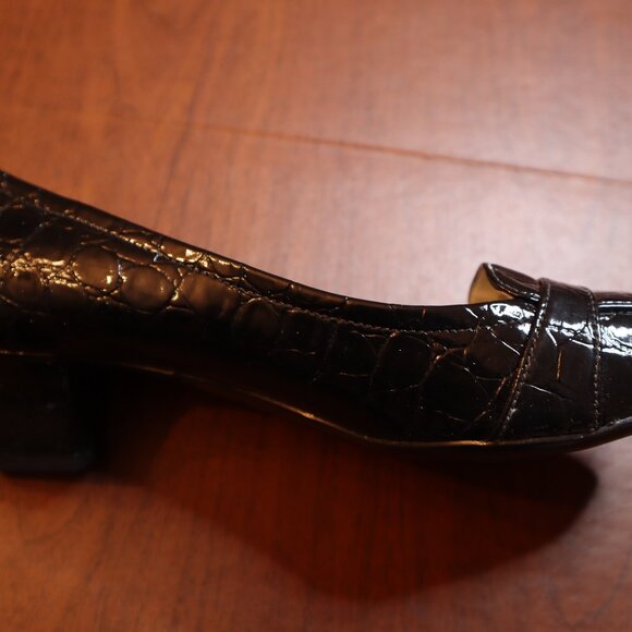 Naturalizer Fulton Block Heel Loafers – Black Croc Patent – Size 10 Narrow (N) – - Picture 4 of 8